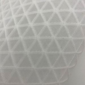 Tissu en maille sandwich triple couche 100% polyester 180 g/m², tricoté chaîne, double face, léger, imperméable, doux et respectueux de la peau - Product Image 3