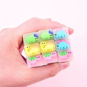 Goma de Borrar de PVC Personalizada al por Mayor, Papelería Elegante, Goma de Borrar de Lápiz con Diseño de Dinosaurio para Niños - Product Image 1
