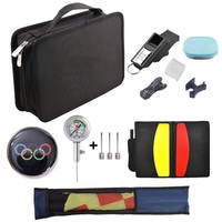 Kit d'arbitre de football en PVC personnalisé : sacoche pour cartes d'arbitre, sifflet, drapeau, manomètre de ballon, pièce de monnaie de tirage au sort, sac de transport