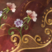 Voilage classique européen en polyester bordeaux avec broderie florale dorée, filtrant la lumière, pour salon et chambre à coucher