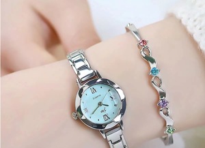 <span class=keywords><strong>Montre</strong></span> pour <span class=keywords><strong>femme</strong></span> 2025, nouvelle <span class=keywords><strong>montre</strong></span> pour <span class=keywords><strong>femme</strong></span>, style luxueux, chaîne, étudiante, <span class=keywords><strong>fine</strong></span>, en acier - Product Image 5