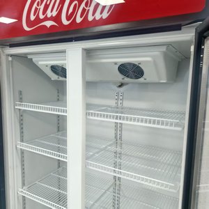 Refrigerador Comercial de Exhibición Personalizado de 2 Puertas, Refrigerador para <span class=keywords><strong>Cerveza</strong></span>, Enfriador de Bebidas Energéticas con Puerta de Vidrio - Product Image 6