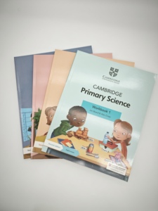 หนังสือเรียนแบบฝึกหัดวิทยาศาสตร์ระดับประถมศึกษาของเคมบริดจ์ - Product Image 1