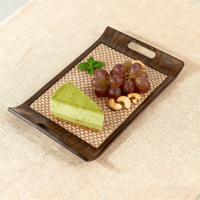 Plateau en bambou haut de gamme, surface en tissu rétro luxueuse pour ranger les services à thé, les gâteaux, les aliments pour barbecue. Assiette à dîner en bambou classique pour fête.