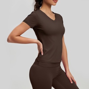 T-shirt de yoga ajusté pour femme, 82,5 % polyester, 17,5 % élasthanne, col en V, logo personnalisé, manches courtes, t-shirts de sport - Product Image 3