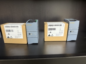 Controlador PLC HYTECON ST-1200 Módulo de E/S MÓDULO DE ENTRADA/SALIDA DIGITAL SM1223 DI 16x24VDC DQ 16xRELAY 223-1PL32-0XB0 - Product Image 4