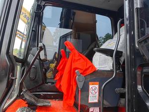 Excavatrice SANY SY215C Pro de 21,5 tonnes d'occasion certifiée EMC |   Matériel de terrassement et de construction Moteur Isuzu - Product Image 4