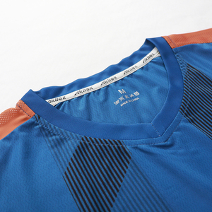 Camicia da calcio da uomo personalizzata con maglia rapida e asciutta di alta qualità nuovo Design basso MOQ 2 settimane Lead <span class=keywords><strong>Time</strong></span> tecnica di taglio automatizzata - Product Image 2