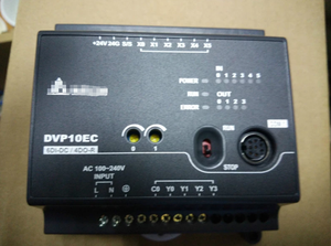 โมดูลเอาต์พุตพัลส์ Dvp02pu-splc สำหรับการควบคุมการเคลื่อนที่ความเร็วสูง - Product Image 1