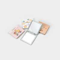 Miroir de poche pliable compact Winway, miroir de maquillage double face à motif de dessin animé pour femmes, best-seller