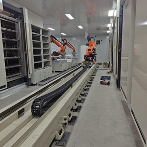 Robot de Soldadura Industrial de 7 Ejes de Alta Resistencia con Riel Terrestre Personalizado de 3kW 380V, Diseño Reforzado y Estructura de Riel Reforzada - Product Image 2