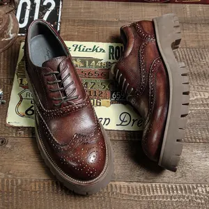 Chaussures en cuir véritable pour hommes, chaussures habillées en cuir véritable de grande taille pour hommes, faites à la main