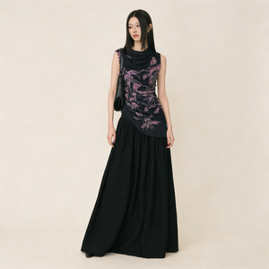 Elegante Vestido Largo de Noche Estilo Chino para Mujer, Nuevo con Lentejuelas - Product Image 2