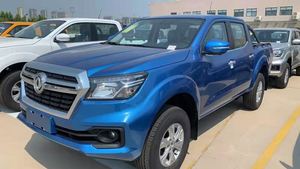 Haute qualité Dongfeng Rich 6 4x4 <span class=keywords><strong>camion</strong></span> 5 automatique Camionnette à moteur diesel à essence pour la vente - Product Image 5