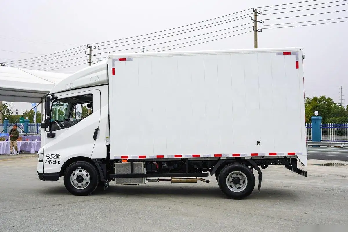 BYD T5 4.5T 4.03m tek sıra hibrid Van ışık enerji kamyon Plug-in hibrid elektrikli araba kutusu kamyon BYD Blade pil satan