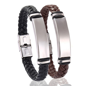 Bracelets pour hommes en <span class=keywords><strong>cuir</strong></span> tressé à la main, style hip-hop <span class=keywords><strong>haut</strong></span> <span class=keywords><strong>de</strong></span> <span class=keywords><strong>gamme</strong></span>, nouveau modèle, avec fermoir simple en acier inoxydable, vente en gros - Product Image 1