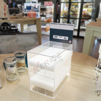 Présentoir à cigarettes en acrylique de conception de comptoir avec porte verrouillable Vitrine d'accessoires de vente au détail en PMMA pour magasins de fumée