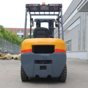 好的设计TCM模型Sanstar品牌提升高度3m-6米2吨2.5吨3吨3.5吨柴油叉车