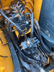 R110VS ฮุนได11ตันเครื่องขุดพร้อมเครื่องยนต์ Cummins และปั๊มมือสอง - Product Image 6