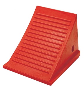 <span class=keywords><strong>Cales</strong></span> de roue en mousse PU UC1700, calles de sécurité en uréthane <span class=keywords><strong>pour</strong></span> camping-car, calles de roue en uréthane, butée de voiture UWC03 antidérapante - Product Image 1