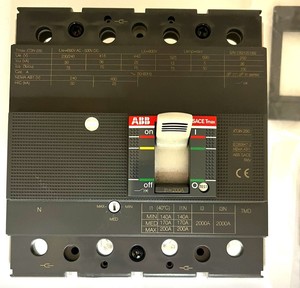 Nouveau SACE TMAX 3 N 250 4 broches R200 INN= 100% pour PLC – Expertise technique approfondie avec un maintien industriel fiable - Product Image 6