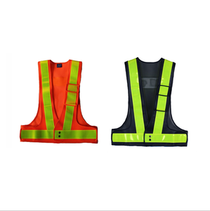 Gilet Riflettente di Sicurezza Nero Regolabile con Strisce Riflettenti EN471, Cintura Elastica Staccabile per Corsa - Product Image 6