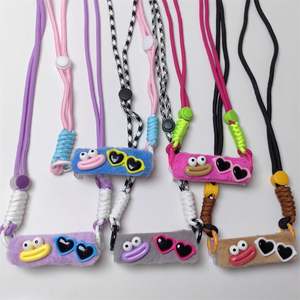 Mignon dessin animé saucisse bouche sac messager coque de téléphone lunettes de soleil en peluche avec sangle de téléphone pour <span class=keywords><strong>iphone</strong></span> 15 14 13 12 plus/pro/pro max - Product Image 1