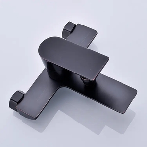 Robinet de <span class=keywords><strong>baignoire</strong></span> en laiton de qualité supérieure fabriqué en Chine, robinet mélangeur moderne de luxe noir pour salle de bain - Product Image 3