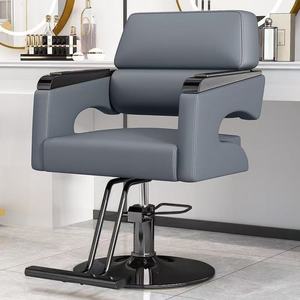Sillón de Barbería Hidráulico Negro y Dorado con Altura Ajustable y Rotación de 360 Grados para Barbería y Salón de Belleza - Product Image 4