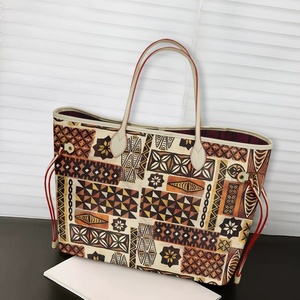 Nuove borse da donna personalizzate in pelle di Tapa alla moda polinesiana borsetta Casual con borse a tracolla da ragazza - Product Image 4