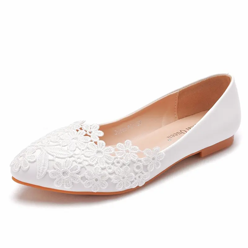 2023 Large Flat Bottom Lace Wedding Shoes White Pointed Casual Flat Heels Casual Low Heels Women's Flats