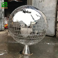 Décoration de jardin extérieur Sculpture globe métal monde en bronze coulé