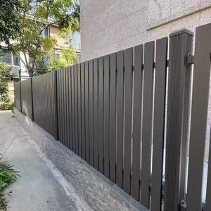 Portails de clôture modernes en aluminium noir thermolaqué, clôture de jardin extérieure économique en alliage d'aluminium, treillis à lames verticales, modélisation 3D - Product Image 1