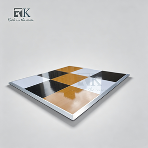Plancher de danse en contreplaqué brillant de haute qualité, panneaux à motifs, en vente - Product Image 1