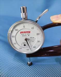 उच्च लचीलापन 0.45 मिमी मोटी कार्बन फाइबर पैटर्न सिंथेटिक पु चमड़े के जलरोधी घर्षण-प्रतिरोधी पर्यावरण अनुकूल नरम पैकिंग - Product Image 4