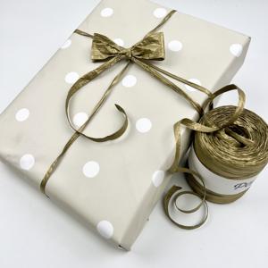 Carrete <span class=keywords><strong>de</strong></span> cinta <span class=keywords><strong>de</strong></span> <span class=keywords><strong>papel</strong></span> dorado sólido para decoraciones <span class=keywords><strong>de</strong></span> cumpleaños <span class=keywords><strong>de</strong></span> boda <span class=keywords><strong>de</strong></span> Navidad para embalaje <span class=keywords><strong>de</strong></span> regalo - Product Image 5