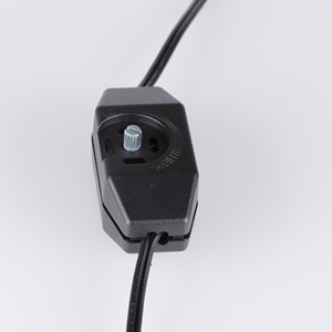 <span class=keywords><strong>Variateur</strong></span> de lumière rotatif enfichable 150W/6 pieds avec interrupteur et rallonge de lampe - Product Image 1