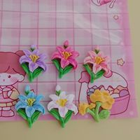 100 piezas de flores coloridas de resina, dijes de slime, cabujones de base plana para accesorios de decoración de pendientes DIY y adornos para lazos de pelo