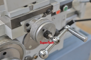 مخرطة فائقة الدقة من التكنولوجيا C6136/مخرطة مقاعد عالية الدقة لعمل المعادن والدوران والطحن - Product Image 2