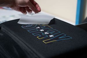 DTF Print Transfer Logo T Shirt 100% Cotton Heavy Duty T Shirt for Promotion Advertising <b>Small</b> MOQ Customization - Product Image 4