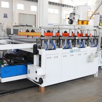 Machine de fabrication de panneaux muraux en mousse UPVC/CPVC à économie d'énergie 400-500 kg/h pour la décoration intérieure et les meubles