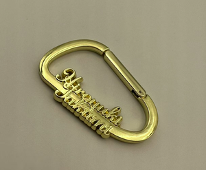 Mousqueton personnalisé en alliage de zinc avec lettres et logo, mousqueton de forme personnalisée, mousqueton doré, porte-clés pour cadeaux promotionnels - Product Image 1