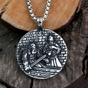 Ciondolo Bjorn Ironside Figlio di Ragnar Lothbrok, Collana Vichinga in Acciaio Inossidabile, Ciondolo Vintage da Guerriero Norreno - Product Image 5