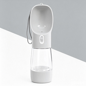 Bebedero y Dispensador Portátil 2 en 1 para Mascotas, Botella de Agua Ligera de Plástico para Perros, para Paseos al Aire Libre - Product Image 1