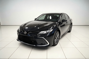 Hybride <span class=keywords><strong>2</strong></span>.5 d'occasion pour Toyota Camry 2021 Berline Familiale Norme <span class=keywords><strong>Euro</strong></span> VI Voiture d'Exportation Automatique Cuir R18 Toit Panoramique - Product Image 3