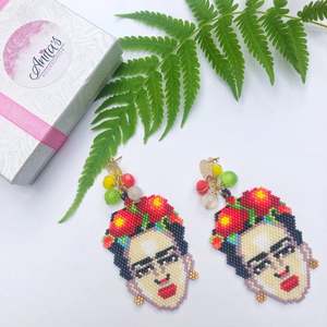 Pendientes de cuentas Miyuki hechos a mano, felicidad artesanal - Product Image 1