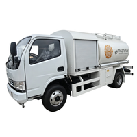 Camion-citerne de ravitaillement aérien Dongfeng 5CBM 4x2 léger avec réservoir de carburant en alliage d'aluminium de 5000L pour équipement de soutien au sol aéroportuaire