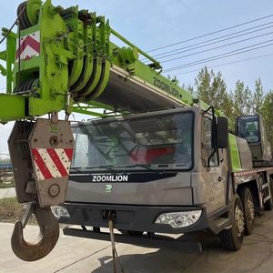 Grue sur camion Zoomlion ZTC500T d'occasion de qualité supérieure, 50 tonnes, fonctionnement fluide, moteur Weichai authentique pour travaux d'ingénierie lourde - Product Image 1