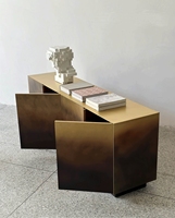 Buffet moderne de luxe léger, design créatif, en laiton et acier inoxydable, dégradé