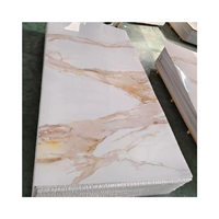 Plaque de marbre en PVC avec revêtement UV, feuille de marbre plastique pour la décoration de panneaux muraux